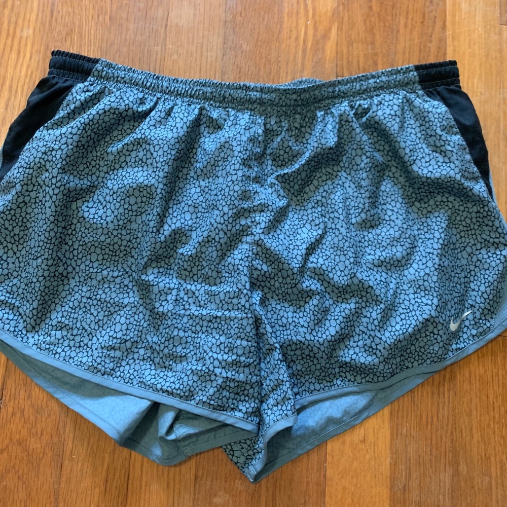 NIKE DRI-FIT SHORTS!